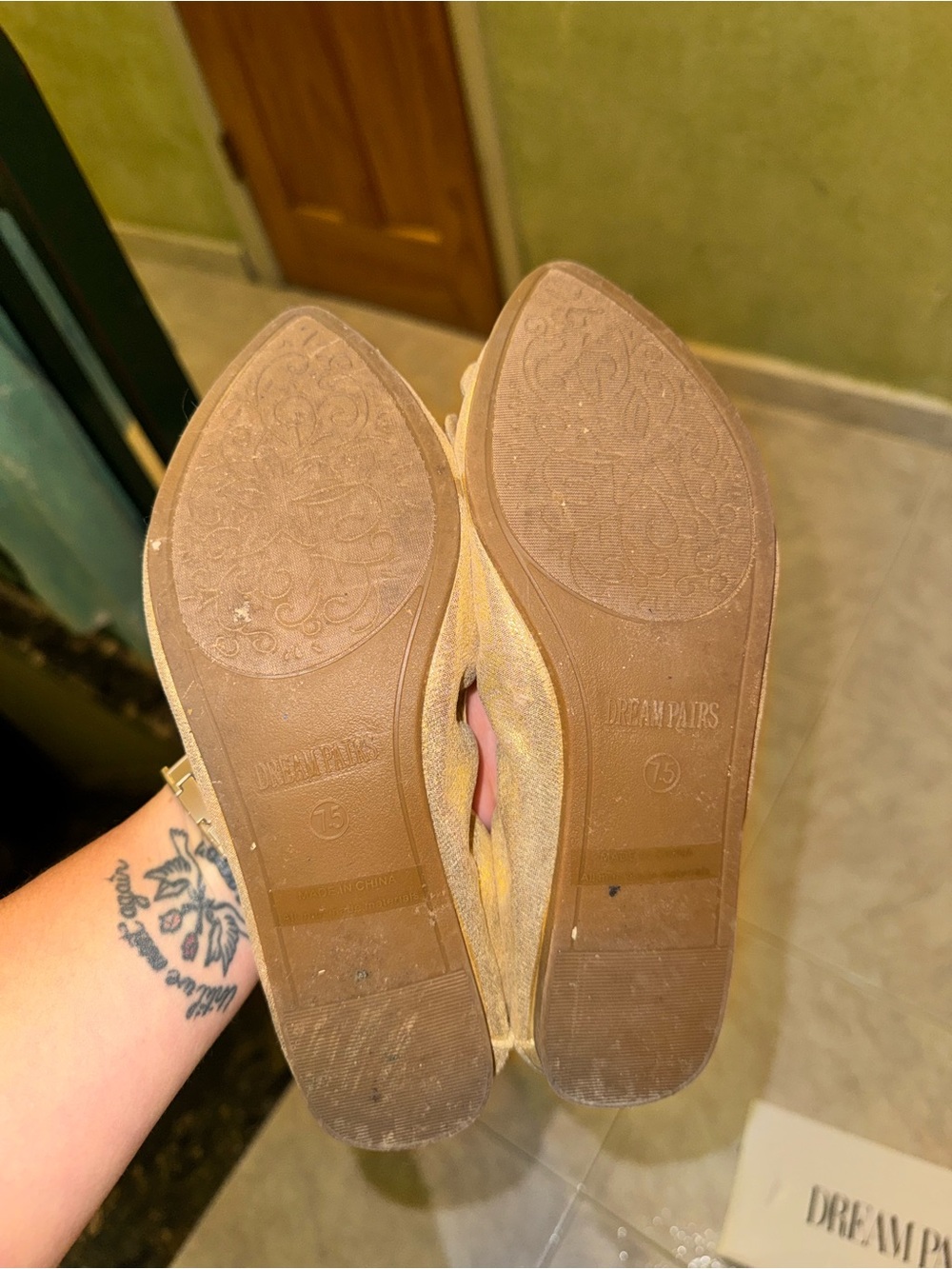 Dreampairs Foldable Gold Dress Flats